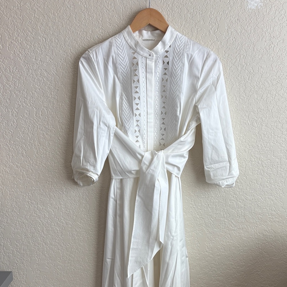 Elie Tahari White Long Sleeve Dress